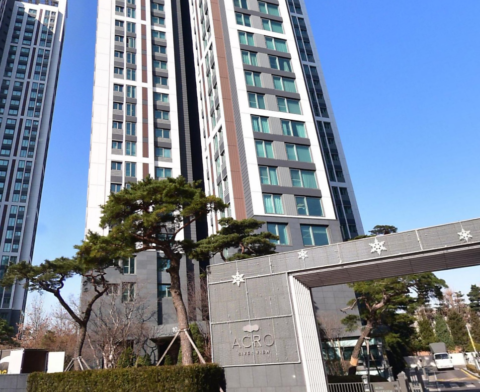 아크로리버뷰 신반포 욕실 타일 하자보수 완성 사진 3